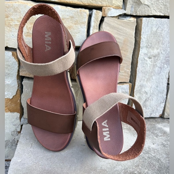 MIA women’s Adley wedge sandal in brown & tan Sz-7.5.  K - Picture 4 of 14